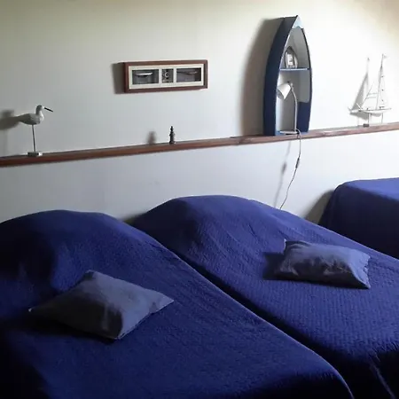 Bed and Breakfast Au Gallodrome Et Table D'hotes En Estaminet Prive Sur 3*