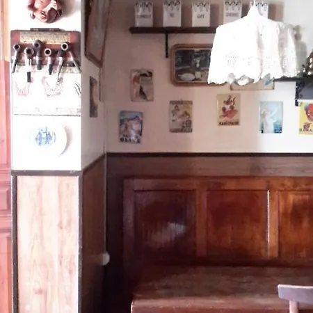 Au Gallodrome Et Table D'hotes En Estaminet Prive Sur Oda ve Kahvaltı 3*