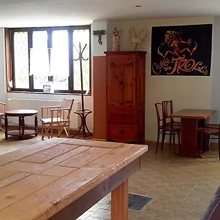 Bed and Breakfast Au Gallodrome Et Table D'hotes En Estaminet Prive Sur