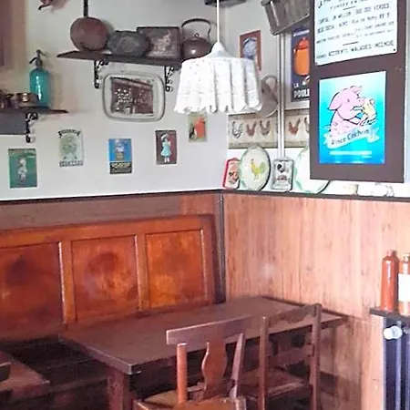 Bed and Breakfast Au Gallodrome Et Table D'hotes En Estaminet Prive Sur