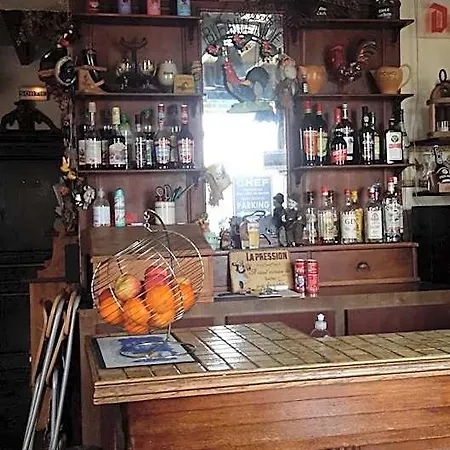 Bed and Breakfast Au Gallodrome Et Table D'hotes En Estaminet Prive Sur Drincham