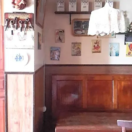 Bed and Breakfast Au Gallodrome Et Table D'hotes En Estaminet Prive Sur