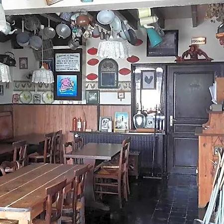 Au Gallodrome Et Table D'hotes En Estaminet Prive Sur Bed and Breakfast Drincham