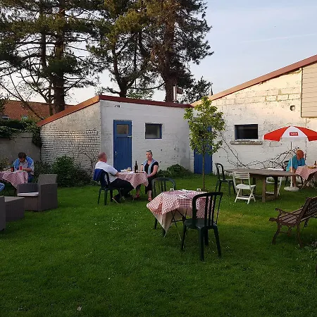 Au Gallodrome Et Table D'hotes En Estaminet Prive Drincham